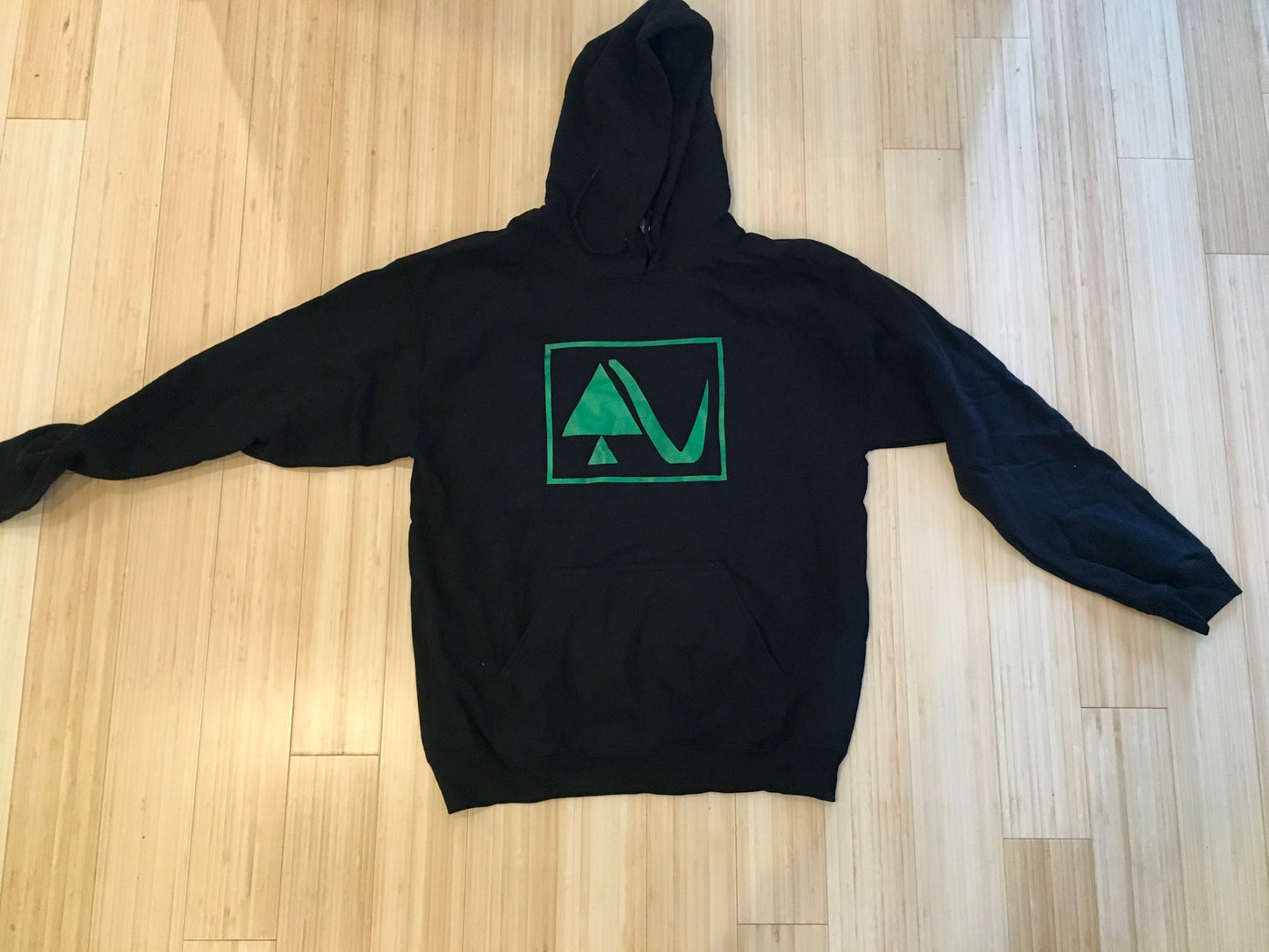 Sweat à capuche Nakkertok adulte
